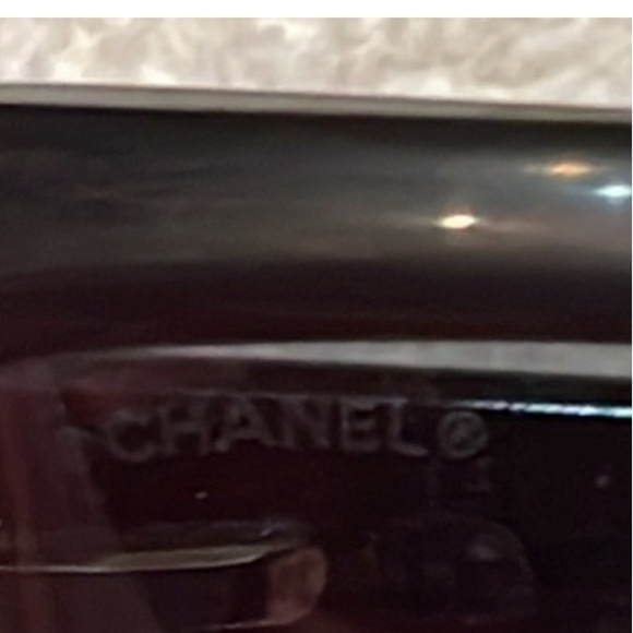 Authentic Chanel Sunnies with Chanel Case GUC - Picture 9 of 9